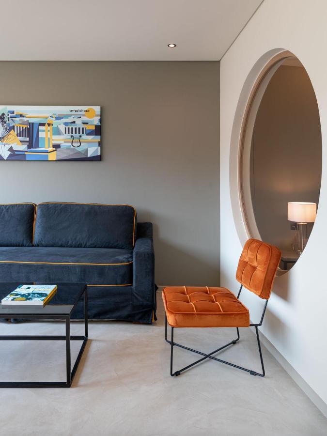 Muse Urban Aparthotel 3*